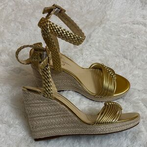 NEW In Box Jessica Simpson Talise Gold Metallic Nappa Wedge Sandals Size 9.5M